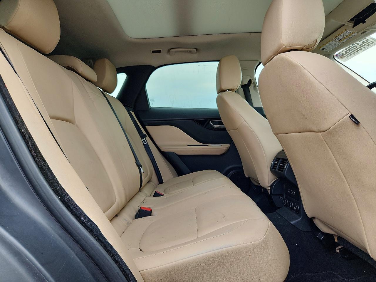 2017 JAGUAR F-Pace