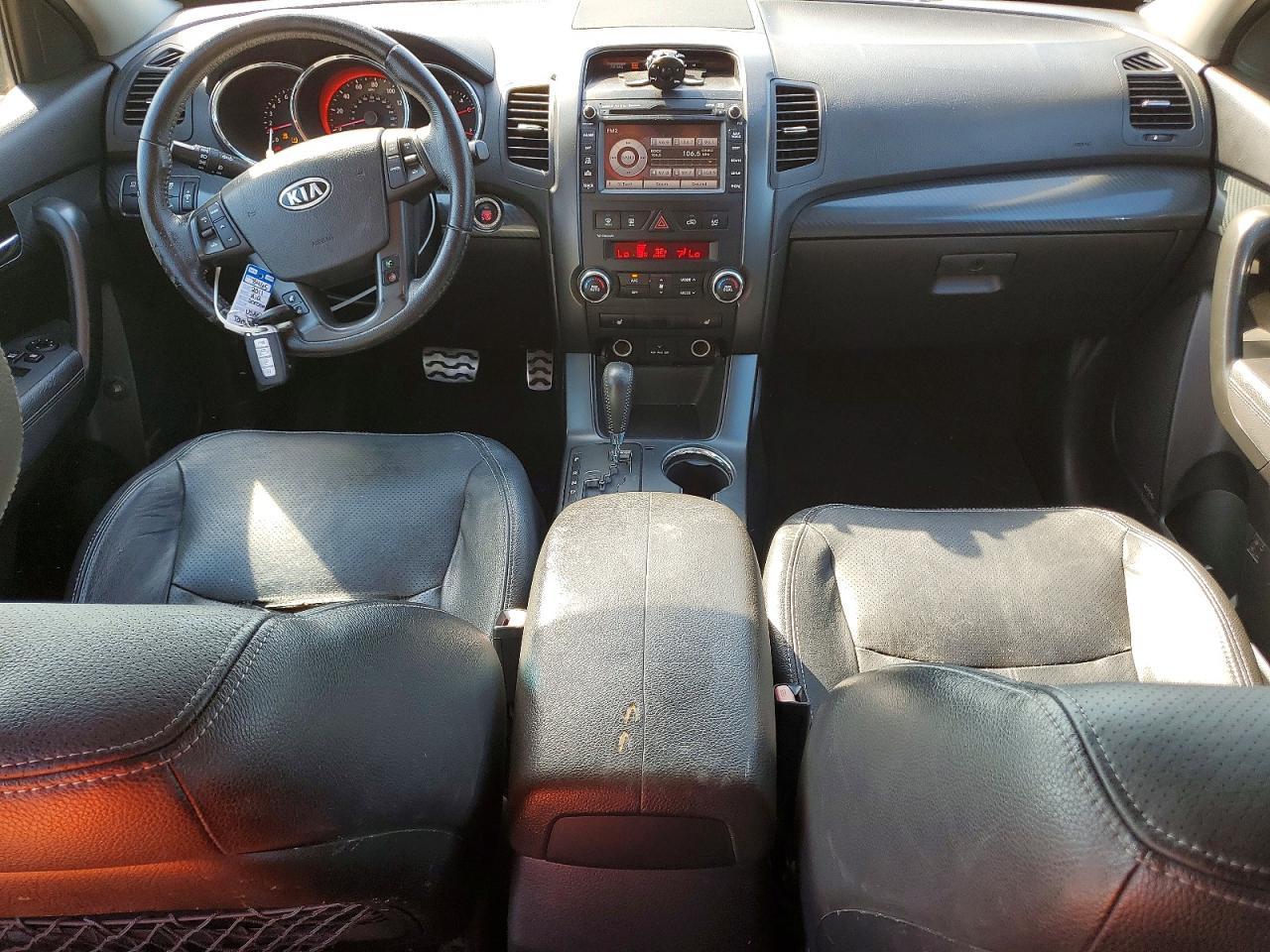 2011 KIA SORENTO