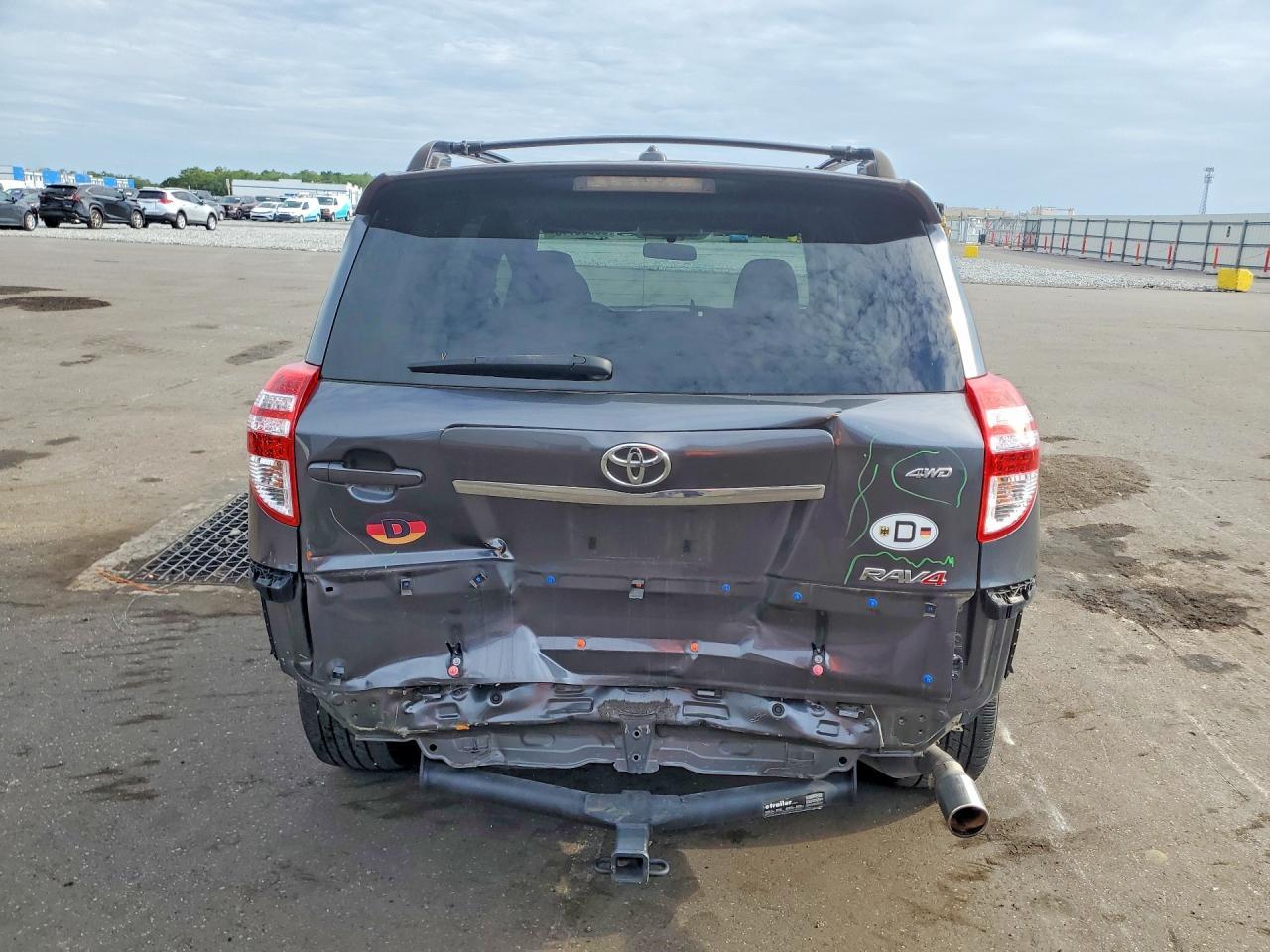 2011 TOYOTA RAV4