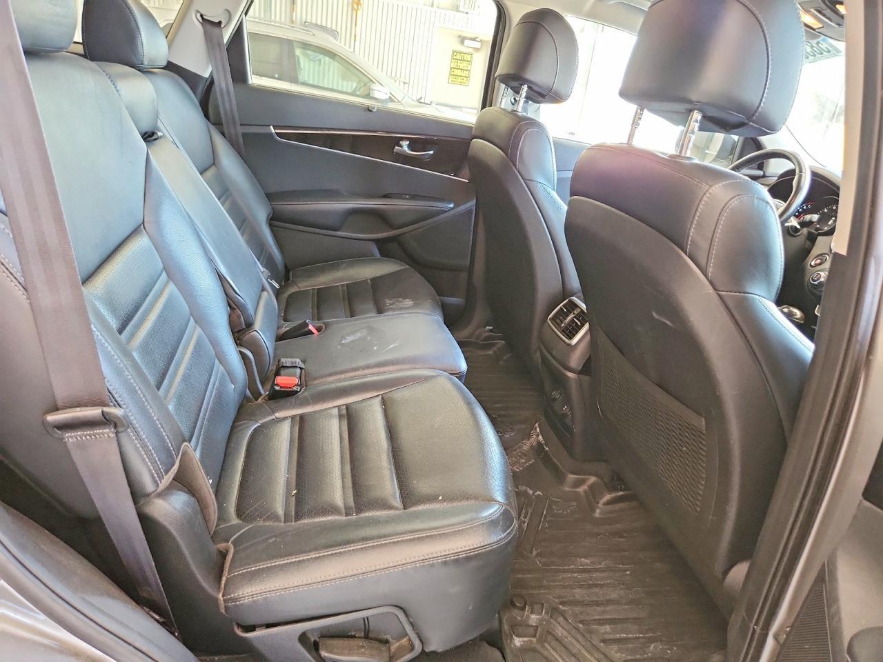 2017 KIA SORENTO