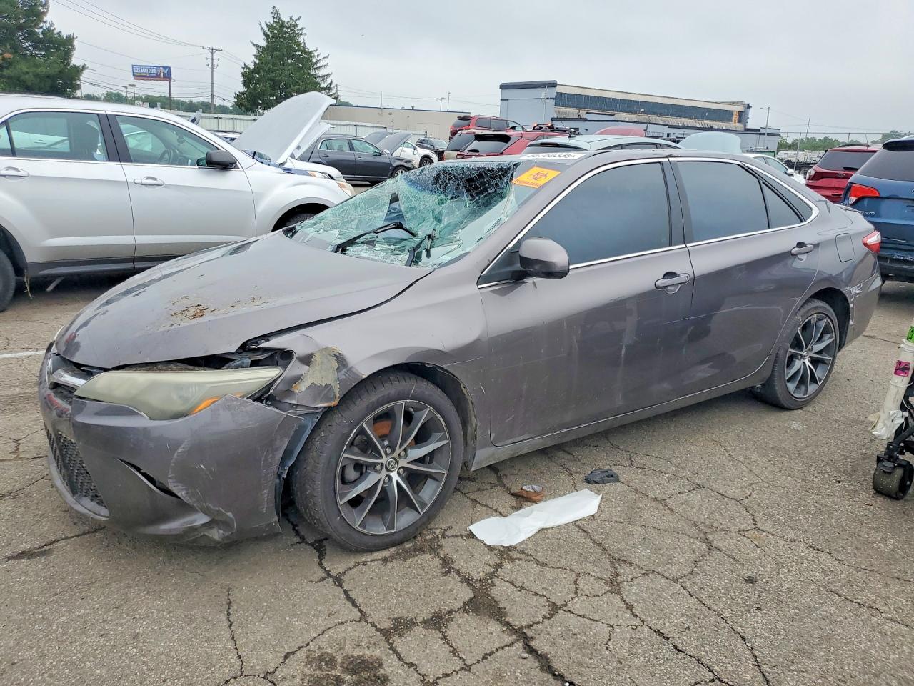 2015 TOYOTA CAMRY
