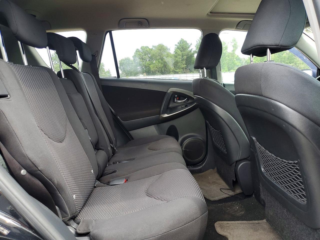 2011 TOYOTA RAV4