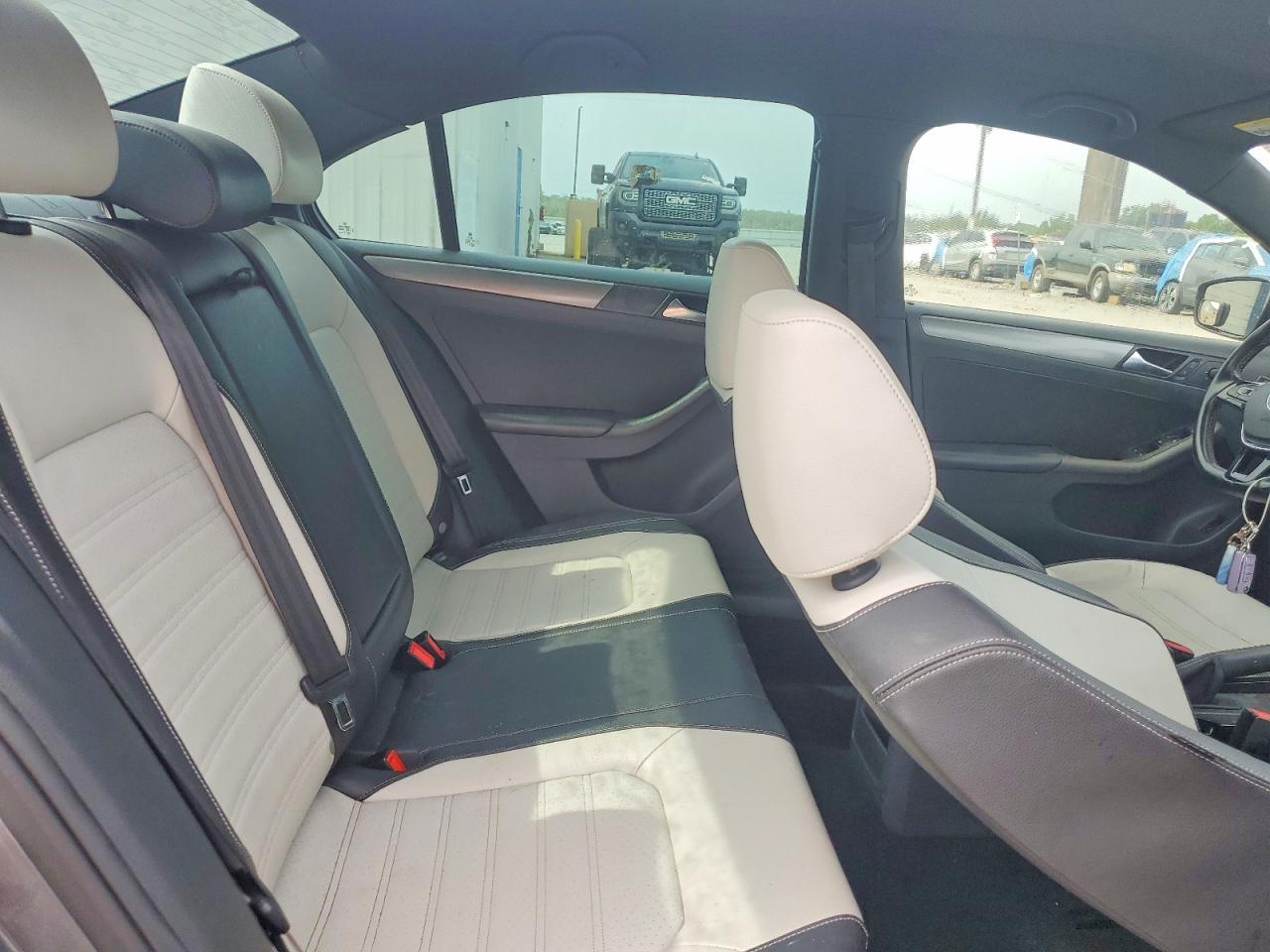 2016 VOLKSWAGEN JETTA