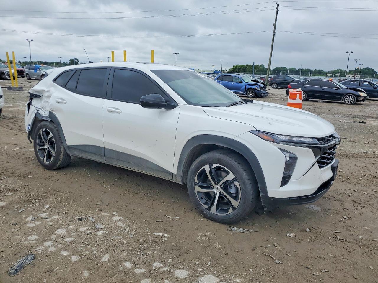2025 CHEVROLET TRAX