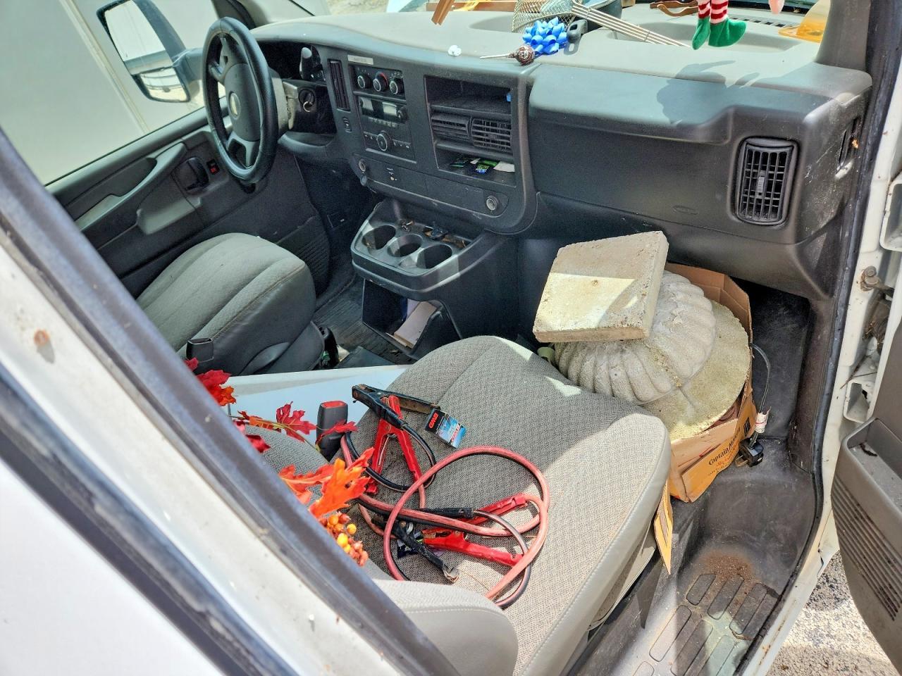 2010 CHEVROLET Express 3500