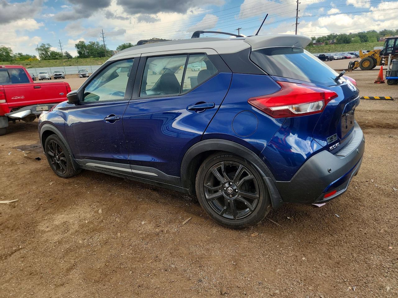 2020 NISSAN KICKS