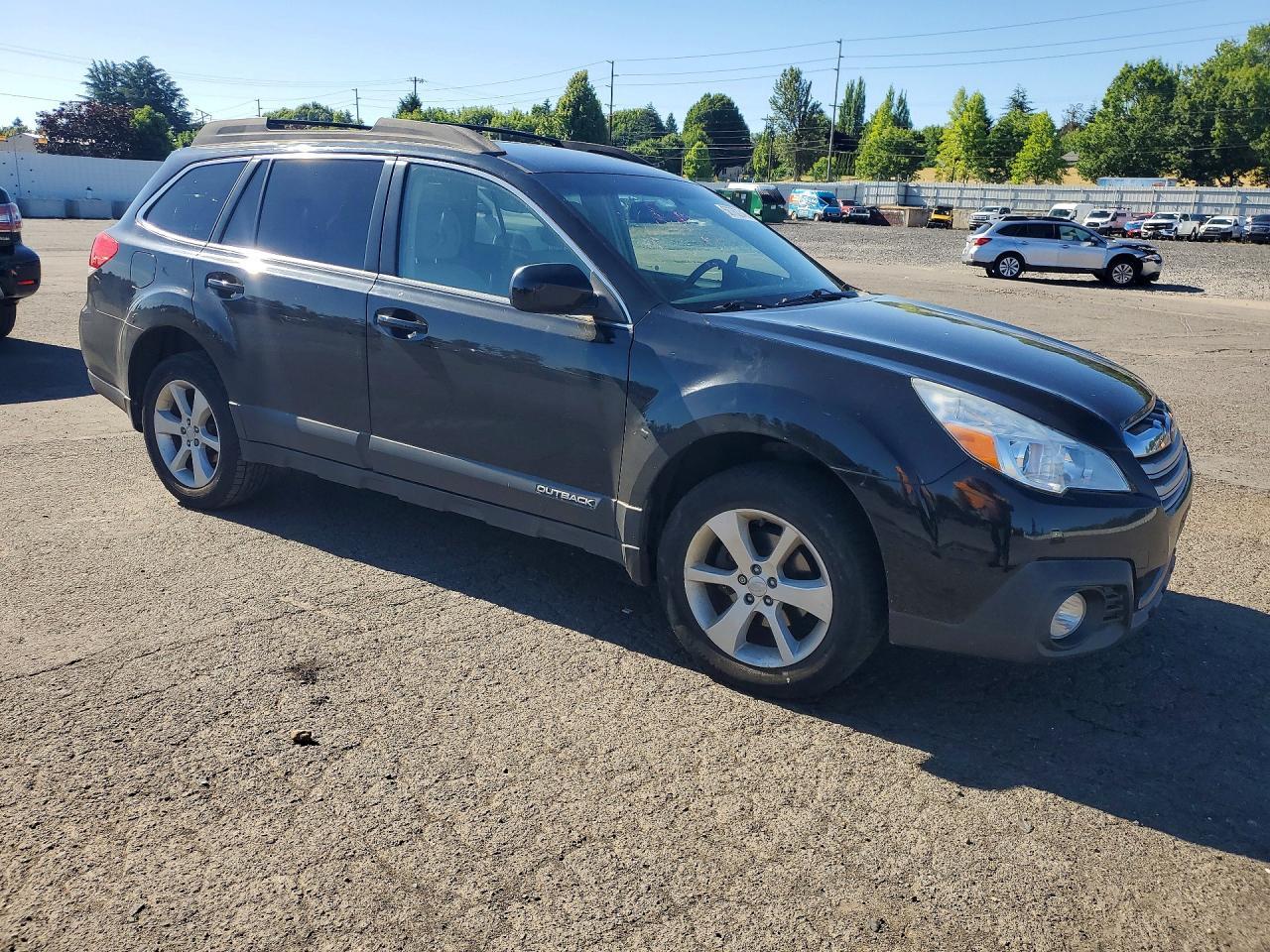 2014 SUBARU Outback