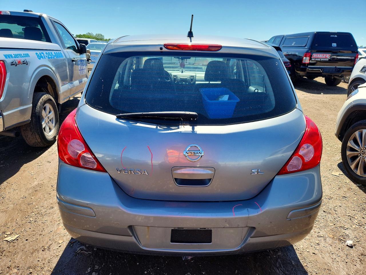 2009 NISSAN VERSA