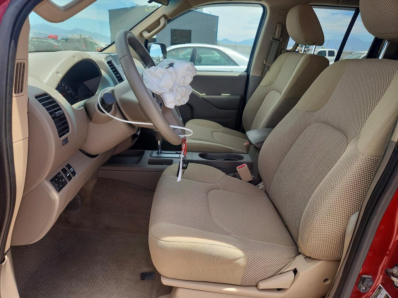 2016 NISSAN Frontier