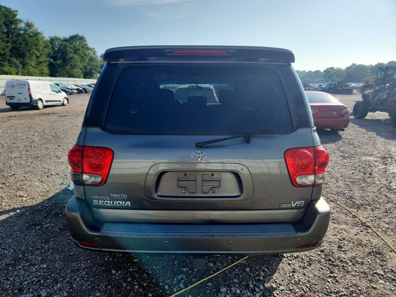2006 TOYOTA Sequoia