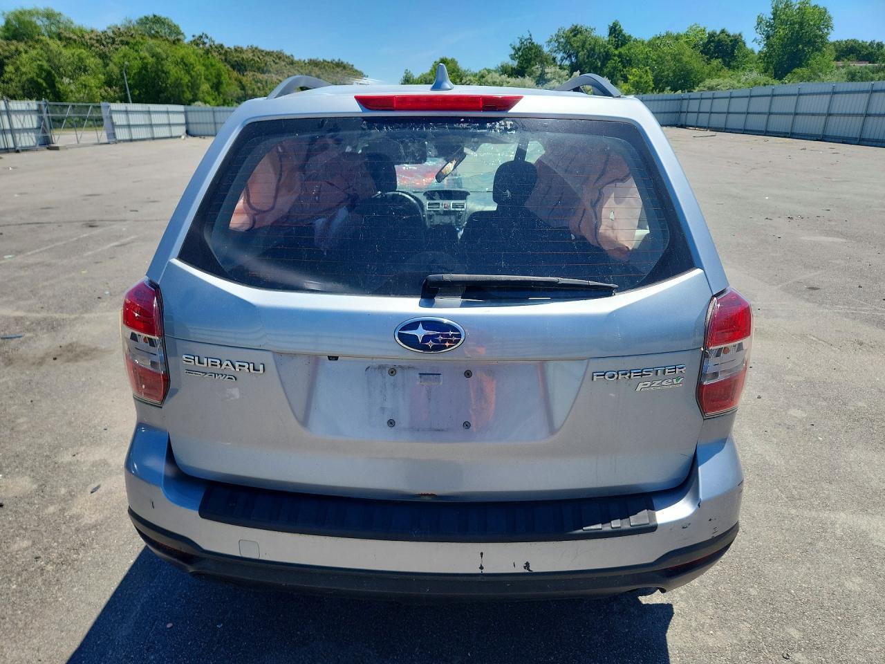 2016 SUBARU FORESTER
