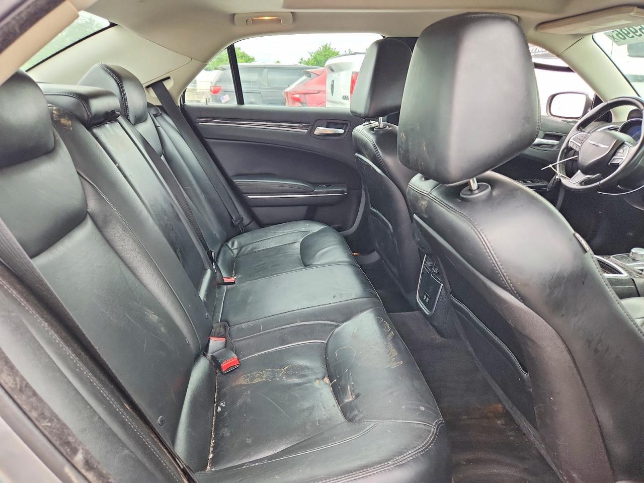 2015 CHRYSLER 300