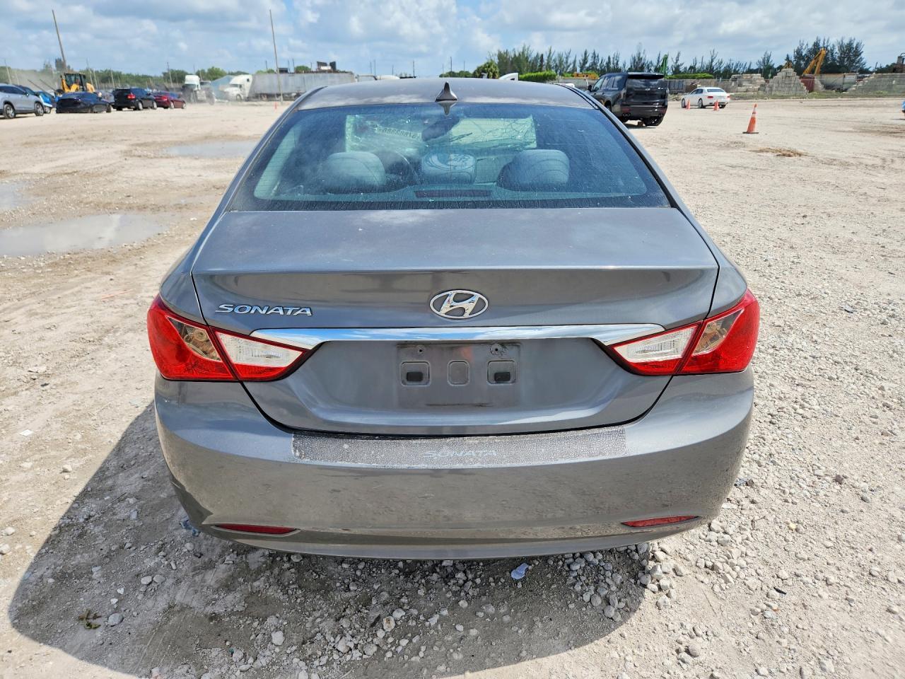 2013 HYUNDAI SONATA