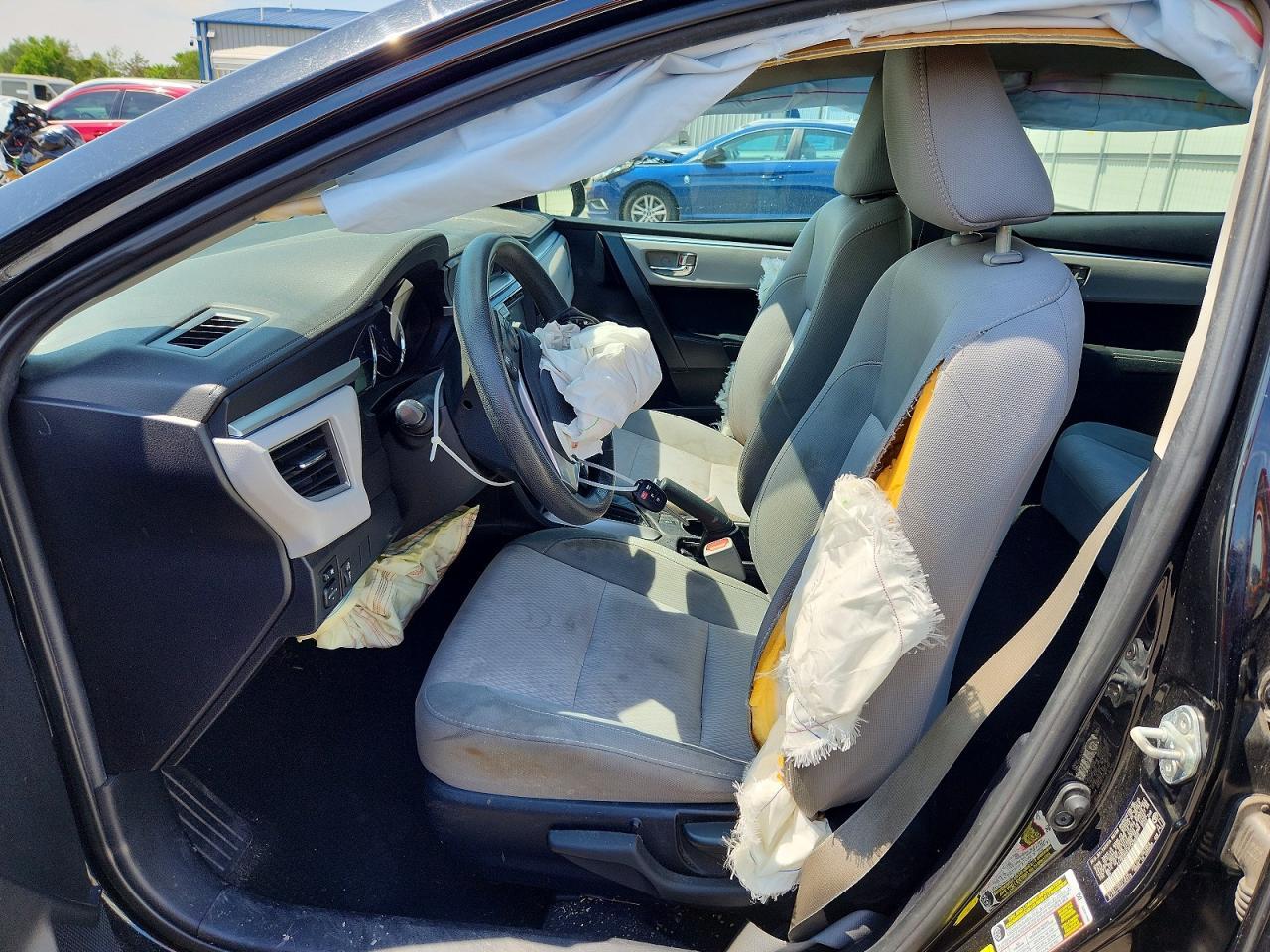 2015 TOYOTA COROLLA