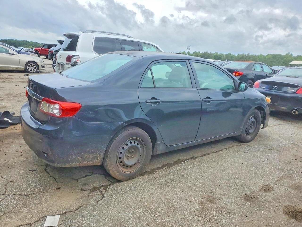 2013 TOYOTA COROLLA