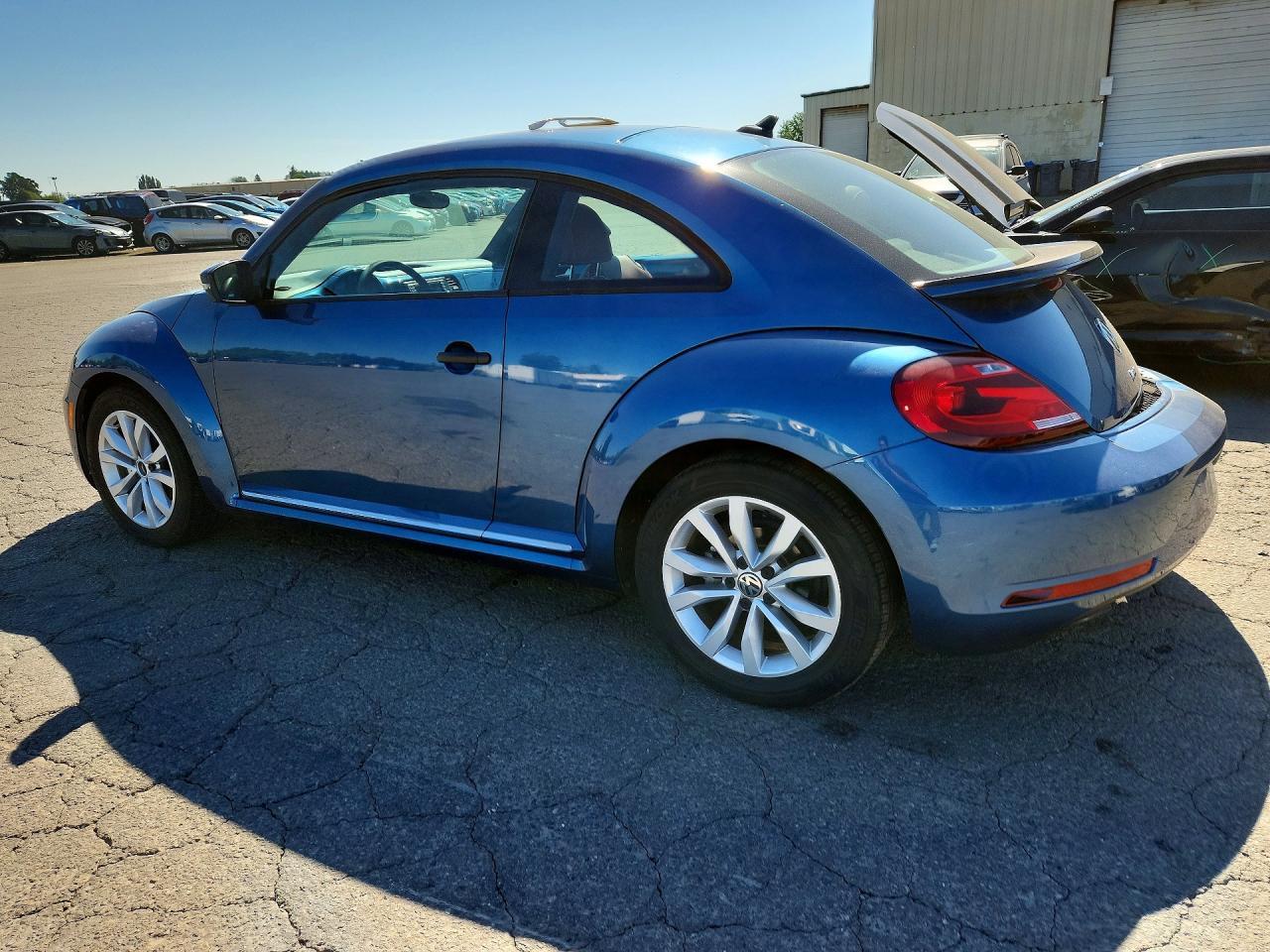 2017 VOLKSWAGEN Beetle