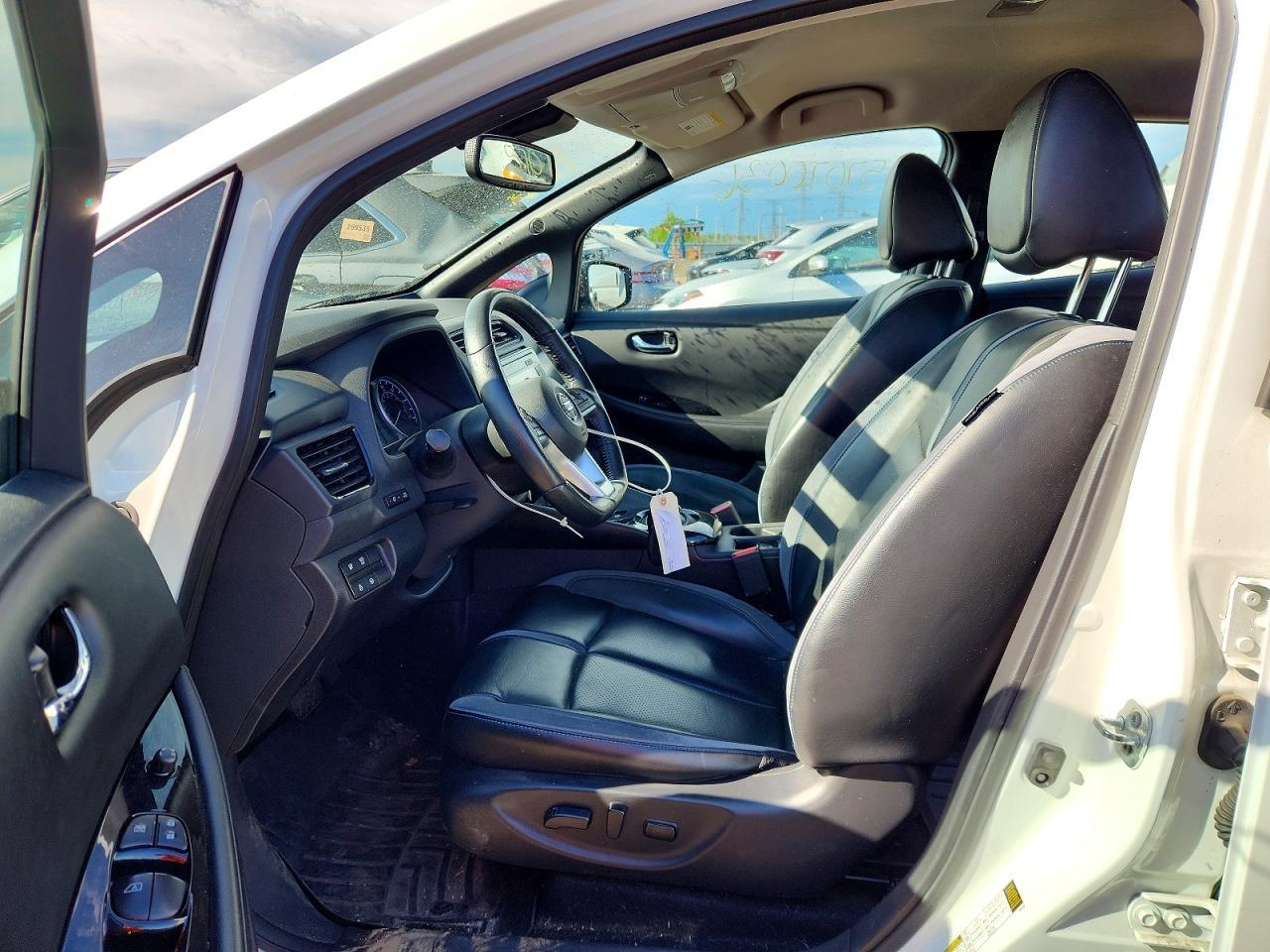2018 NISSAN LEAF
