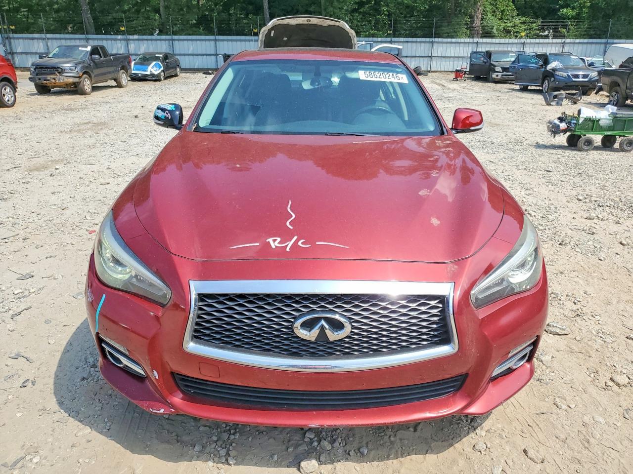 2016 INFINITI Q50