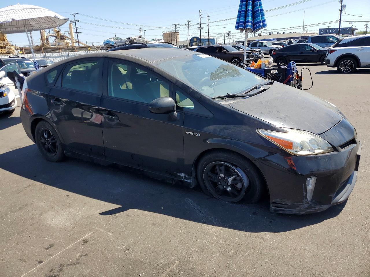 2015 TOYOTA PRIUS