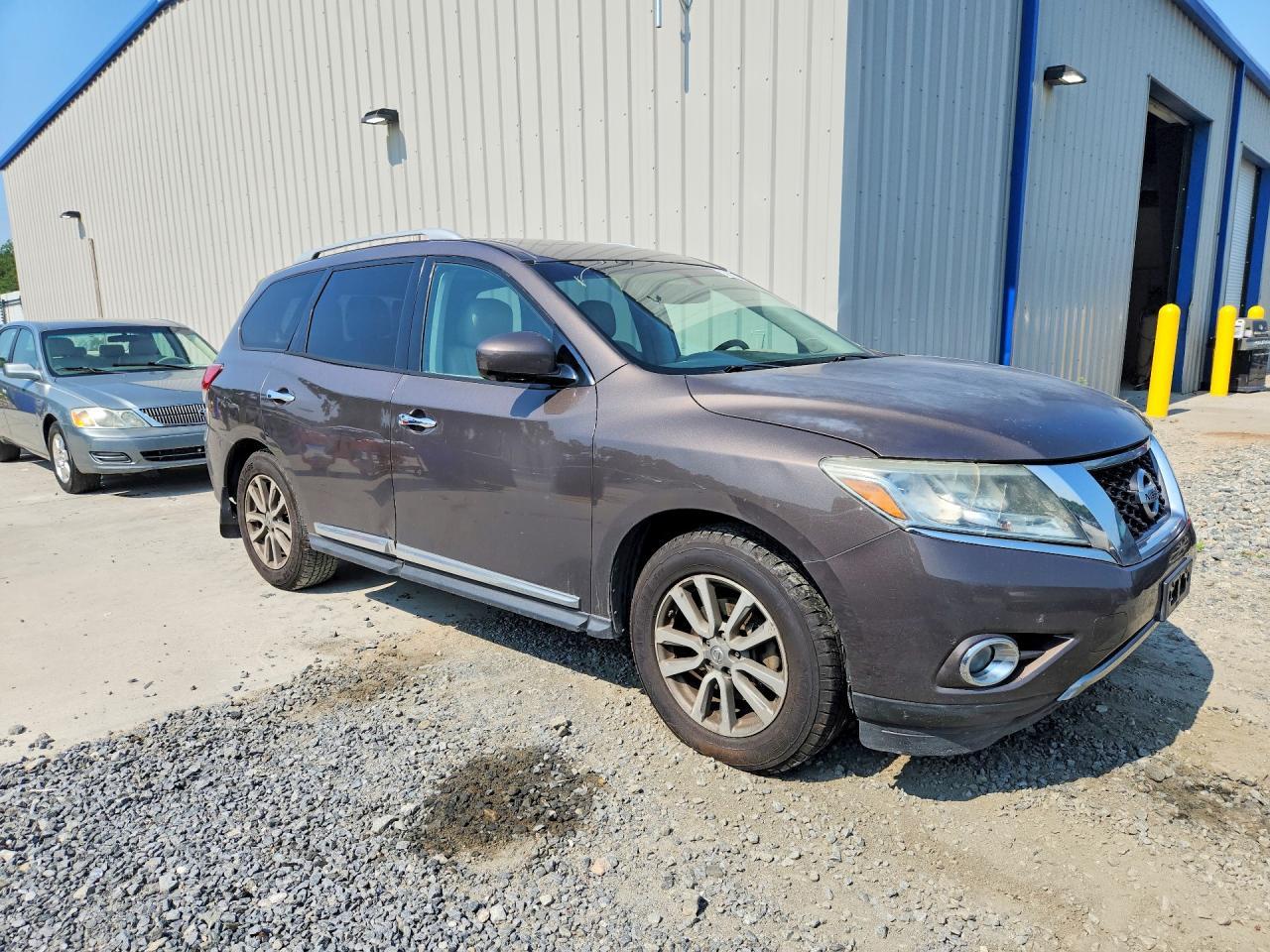 2016 NISSAN PATHFINDER