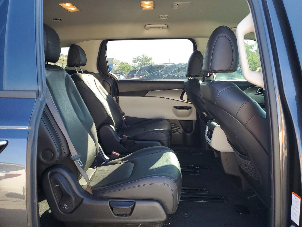 2022 KIA Carnival