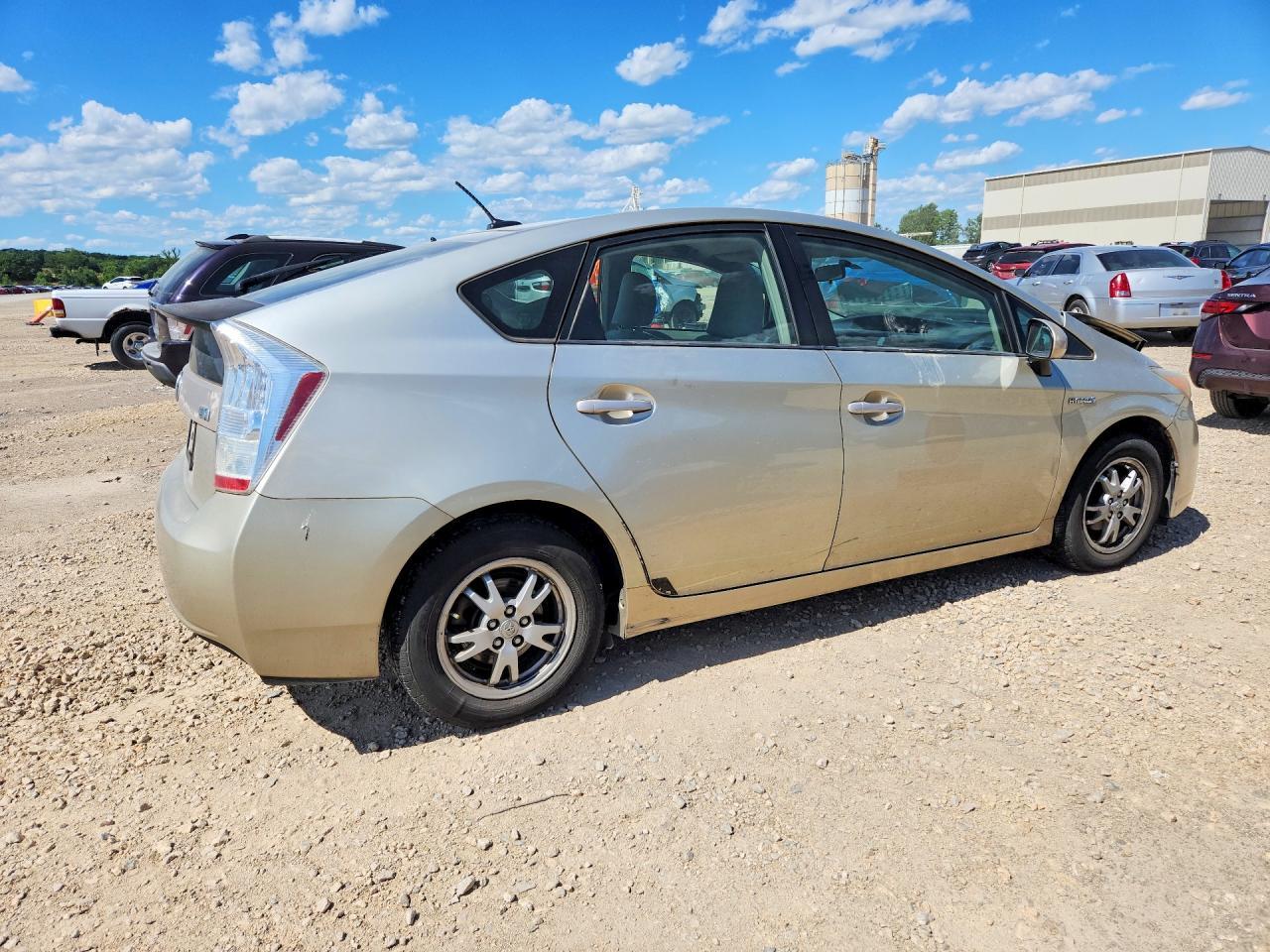 2010 TOYOTA PRIUS