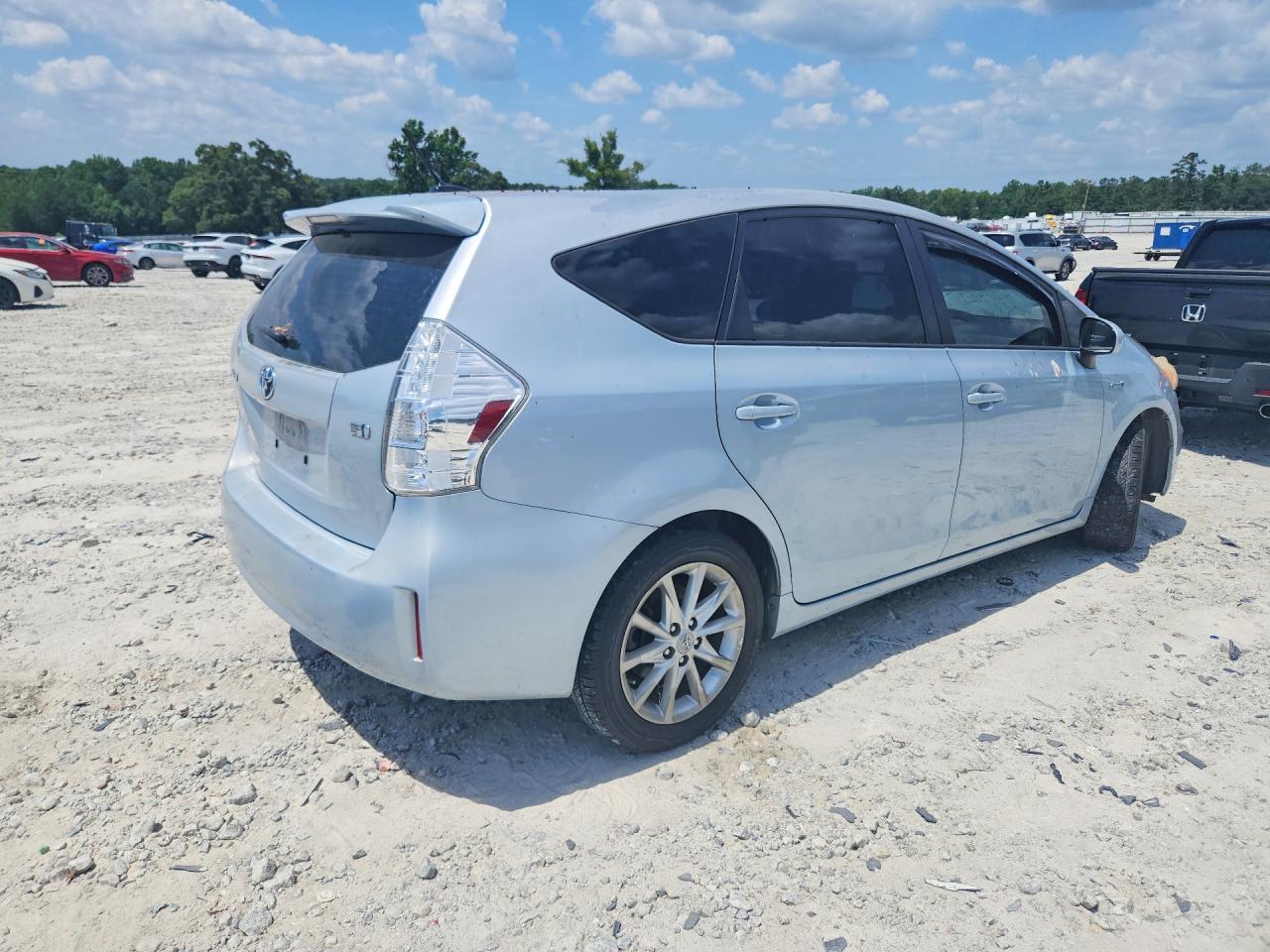 2013 TOYOTA PRIUS V