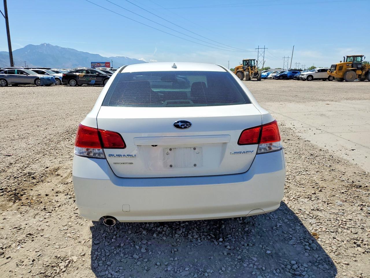 2014 SUBARU Legacy