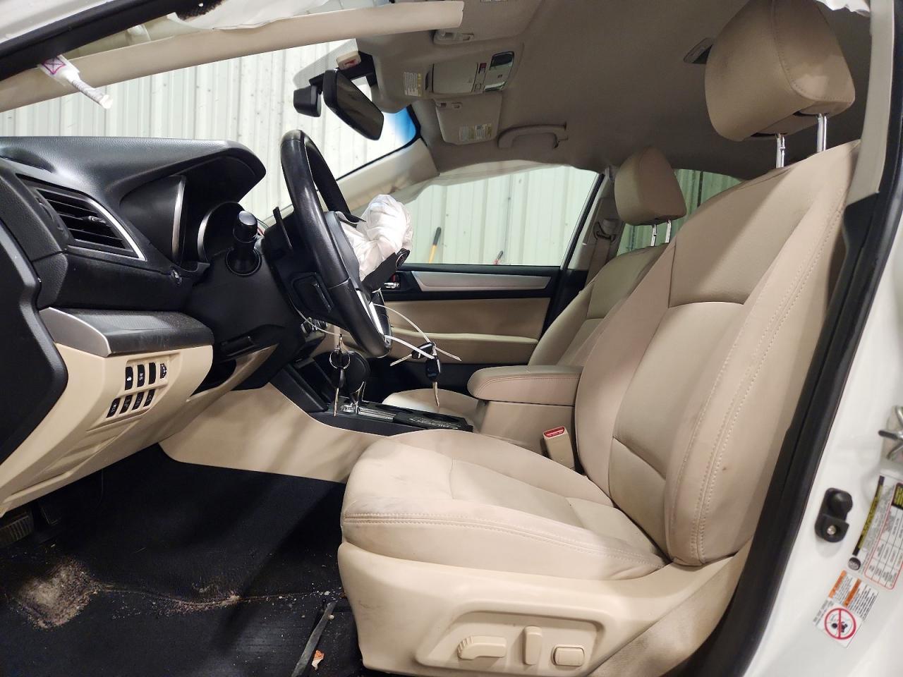 2017 SUBARU Legacy