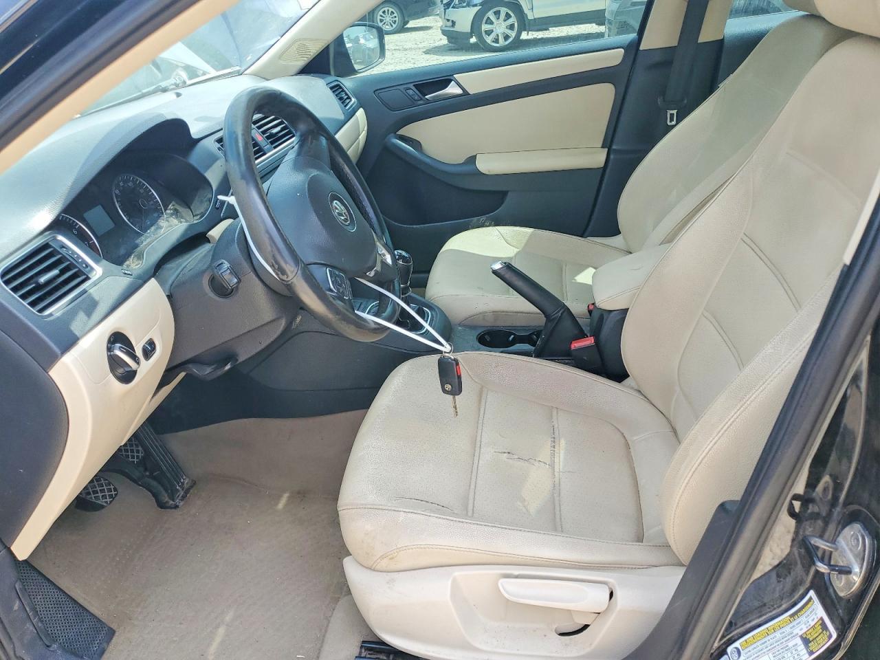 2012 VOLKSWAGEN JETTA
