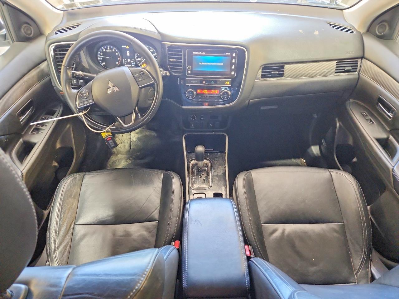 2019 MITSUBISHI outlander