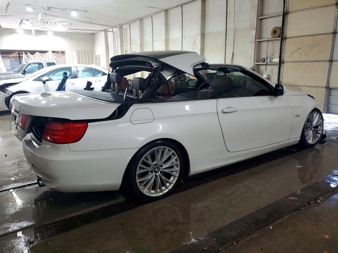 2011 BMW 3 SERIES
