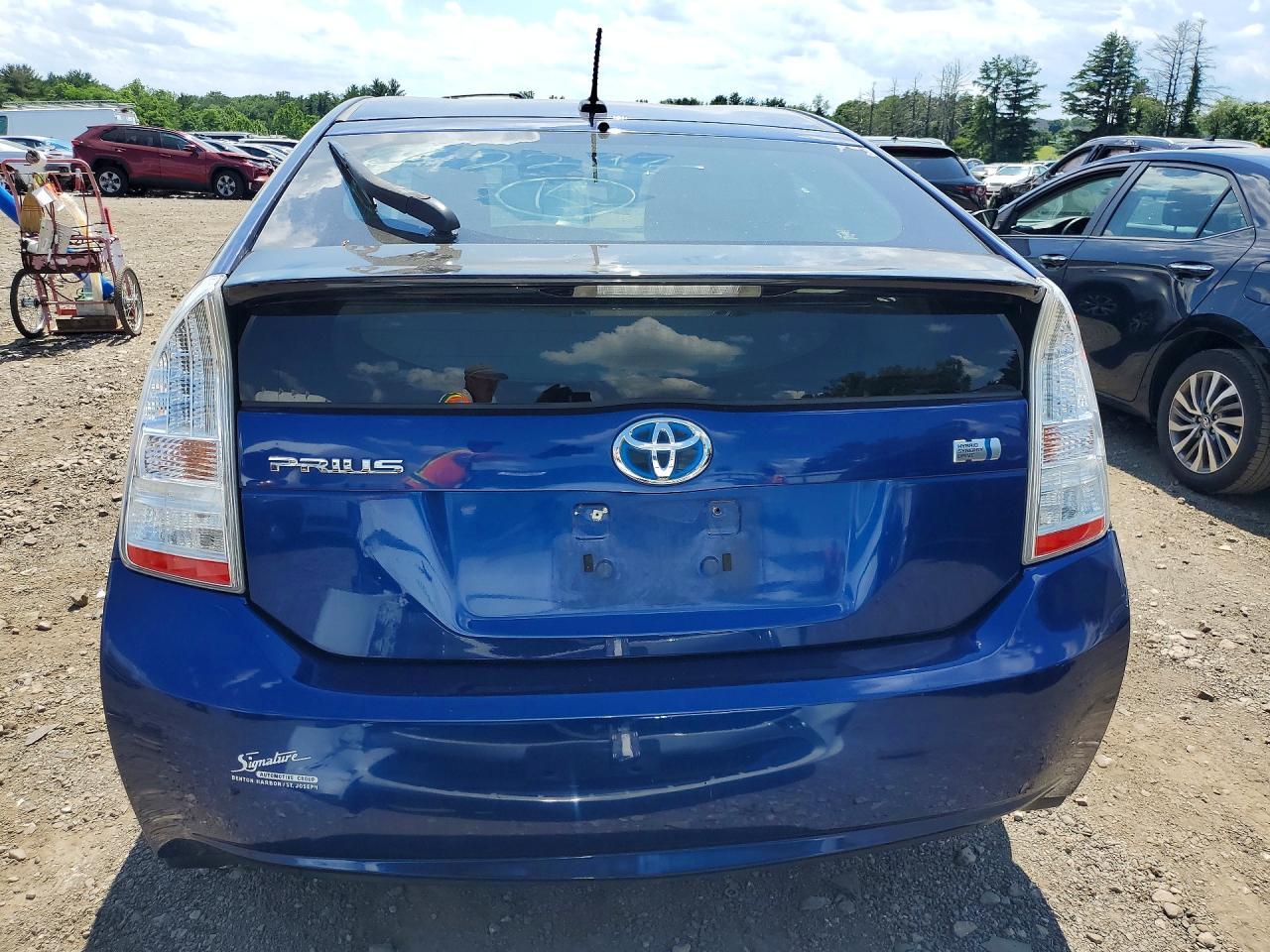 2011 TOYOTA PRIUS