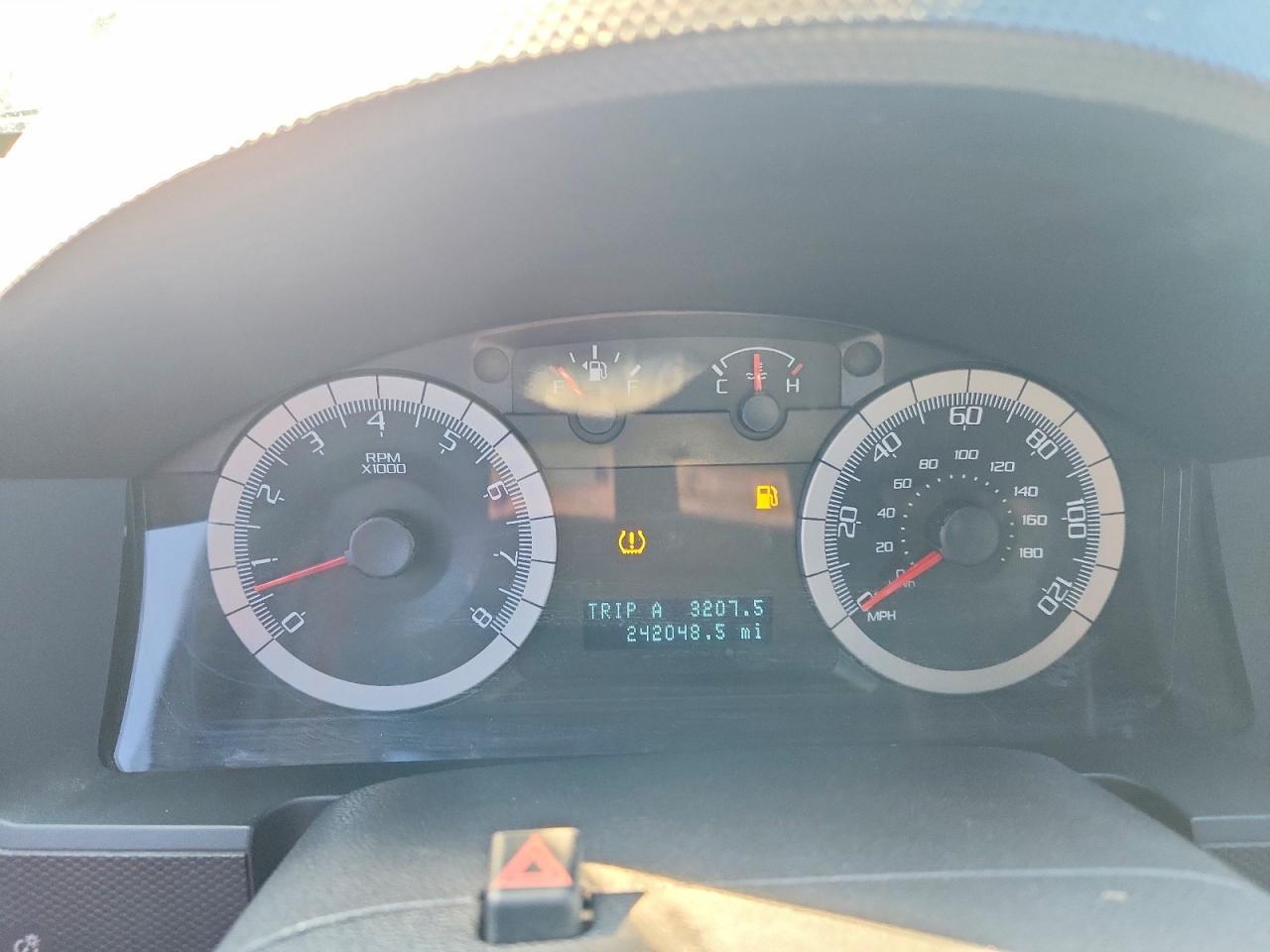 2009 FORD ESCAPE
