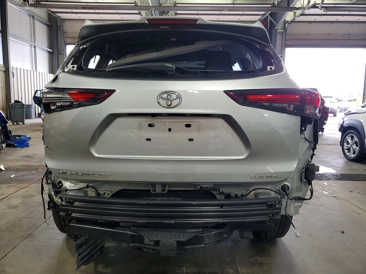2024 TOYOTA HIGHLANDER