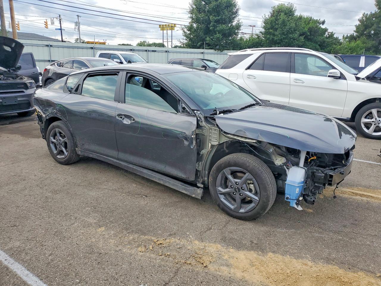 2025 KIA K4