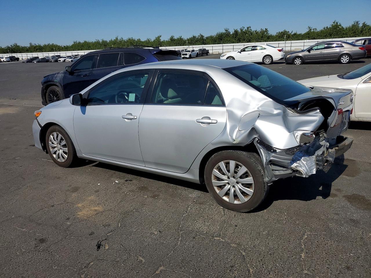 2013 TOYOTA COROLLA