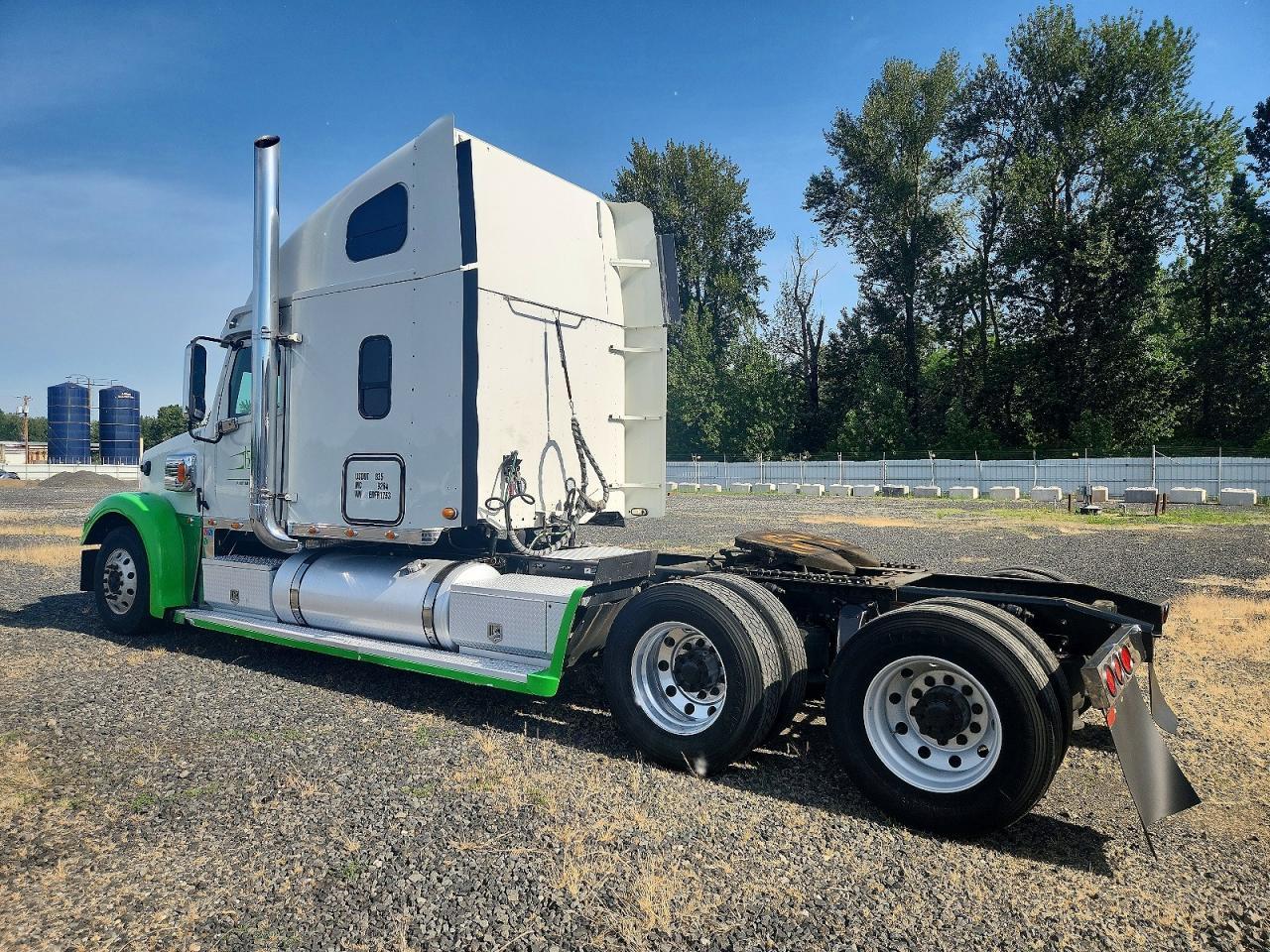 2014 FREIGHTLINER Convention