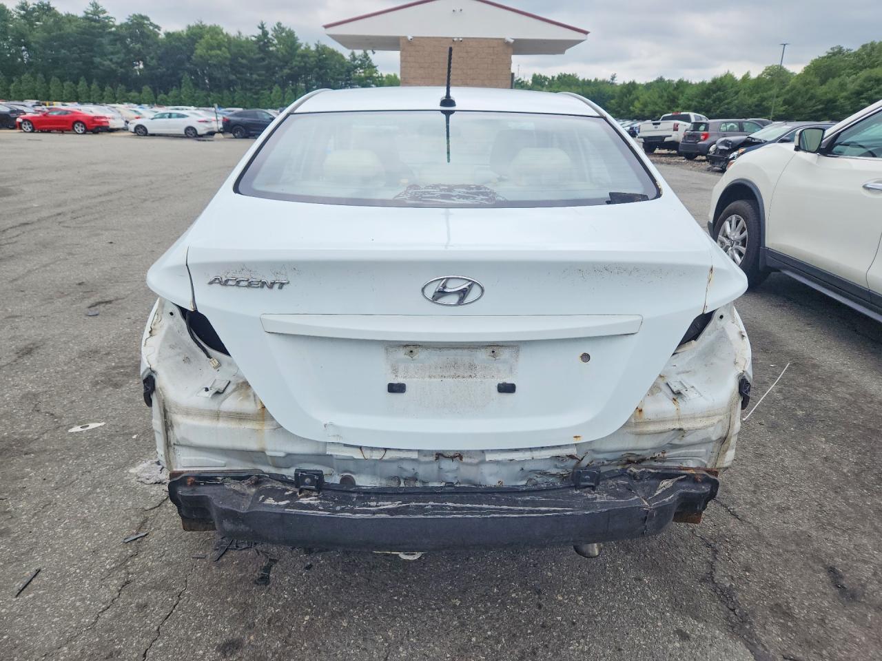 2013 Hyun Accent
