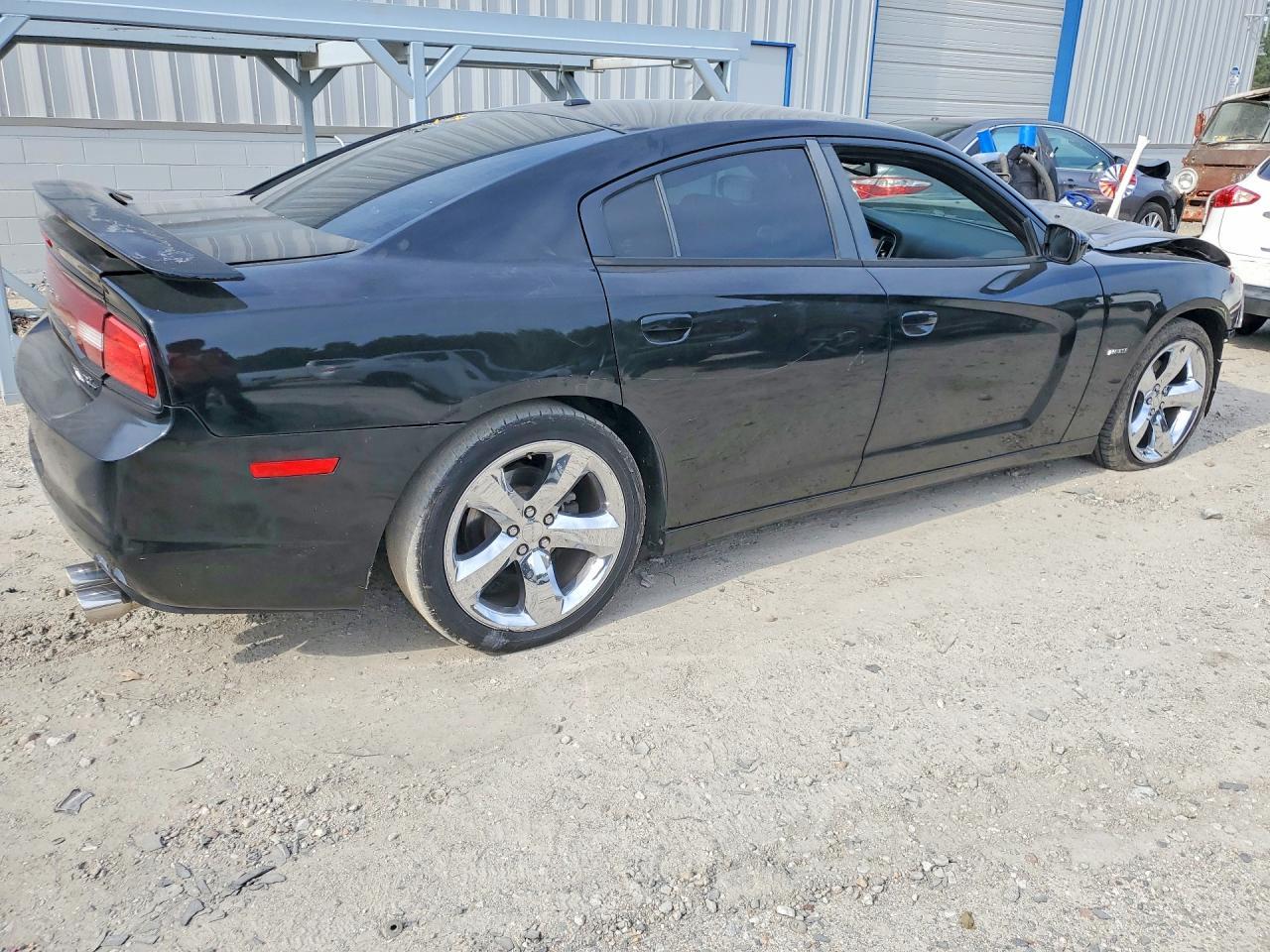 2013 DODGE CHARGER