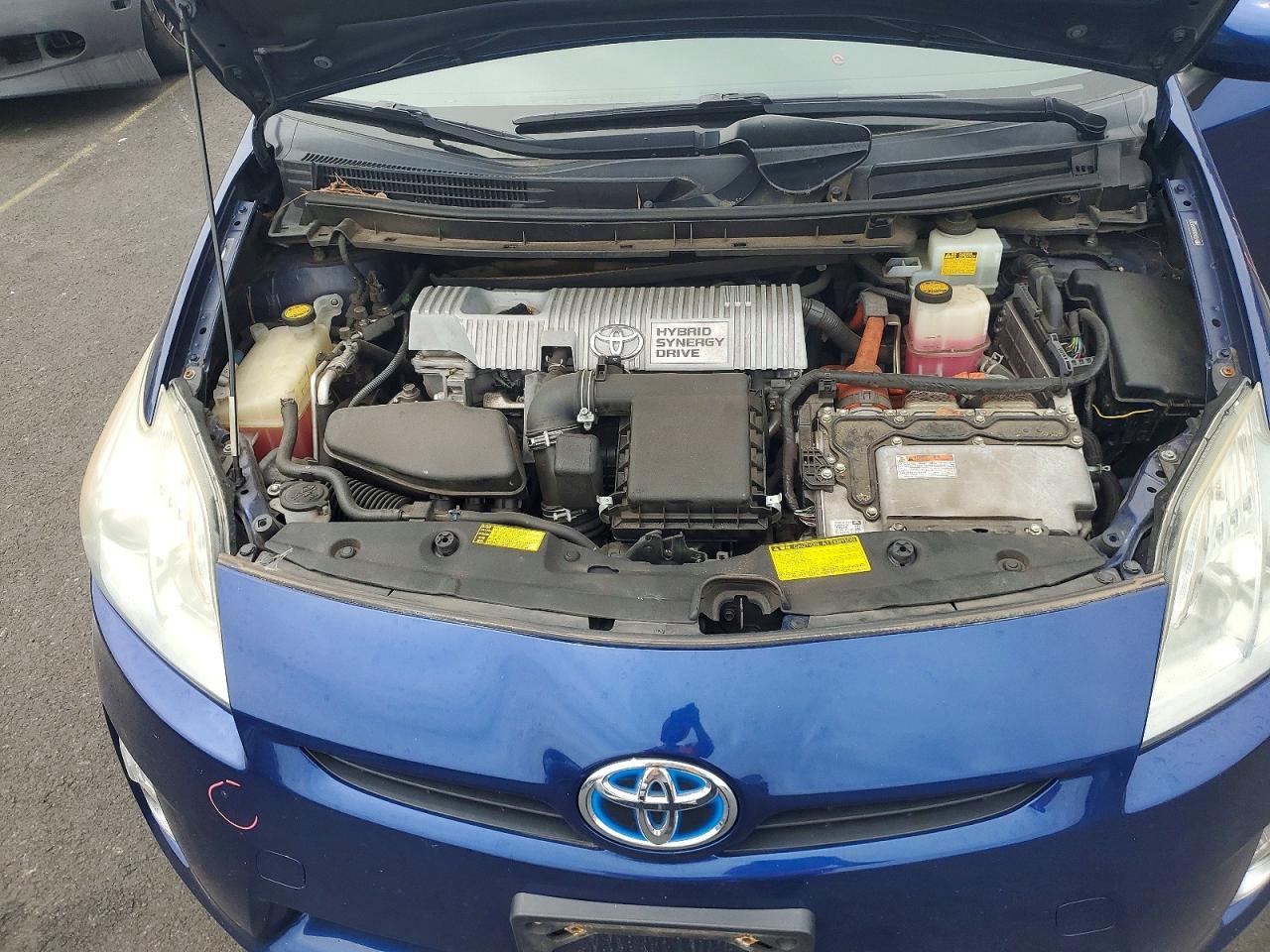 2011 TOYOTA PRIUS
