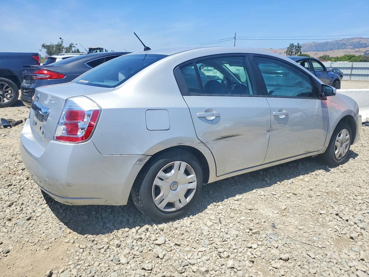 2010 NISSAN SENTRA