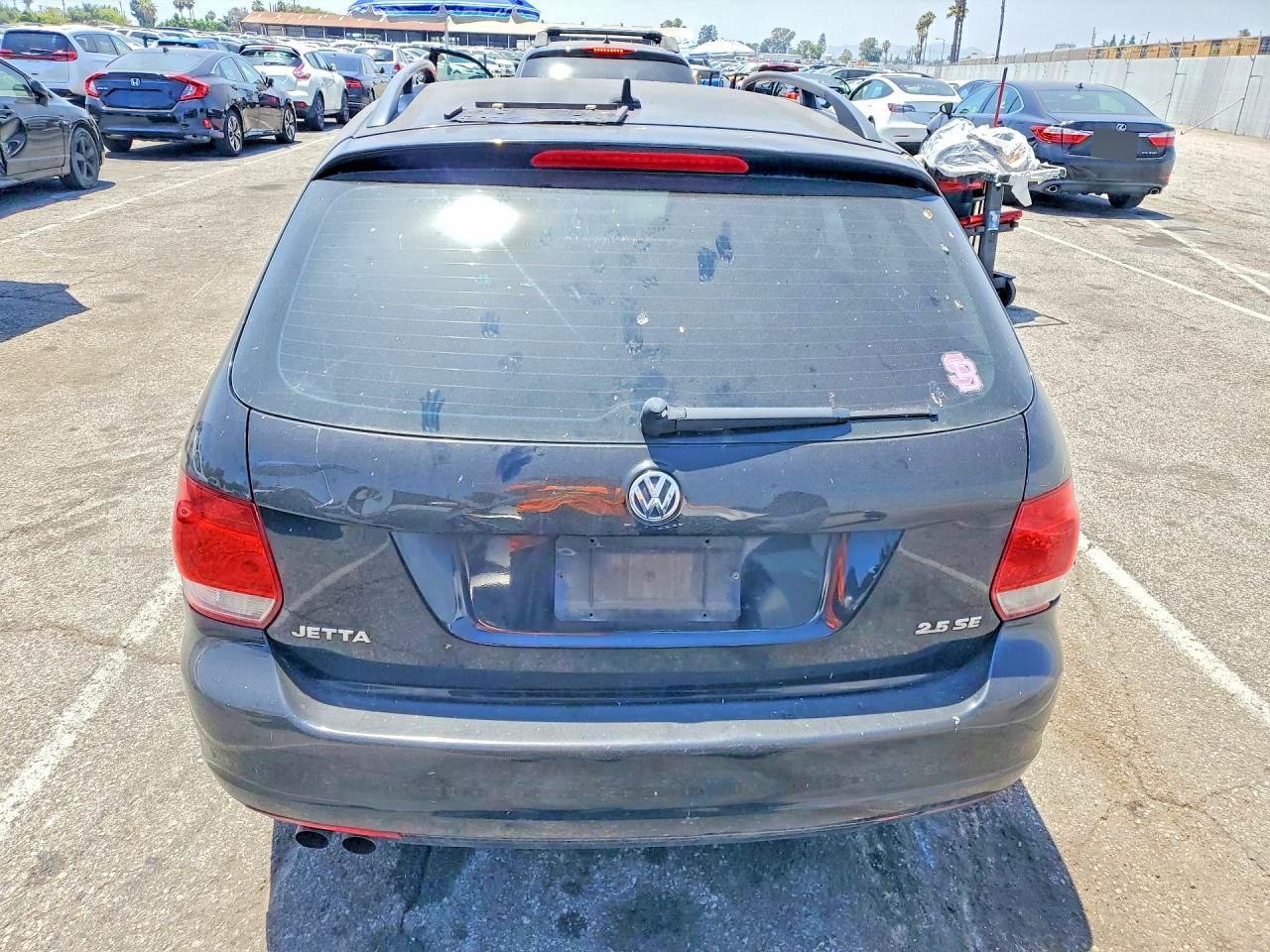 2010 VOLKSWAGEN JETTA