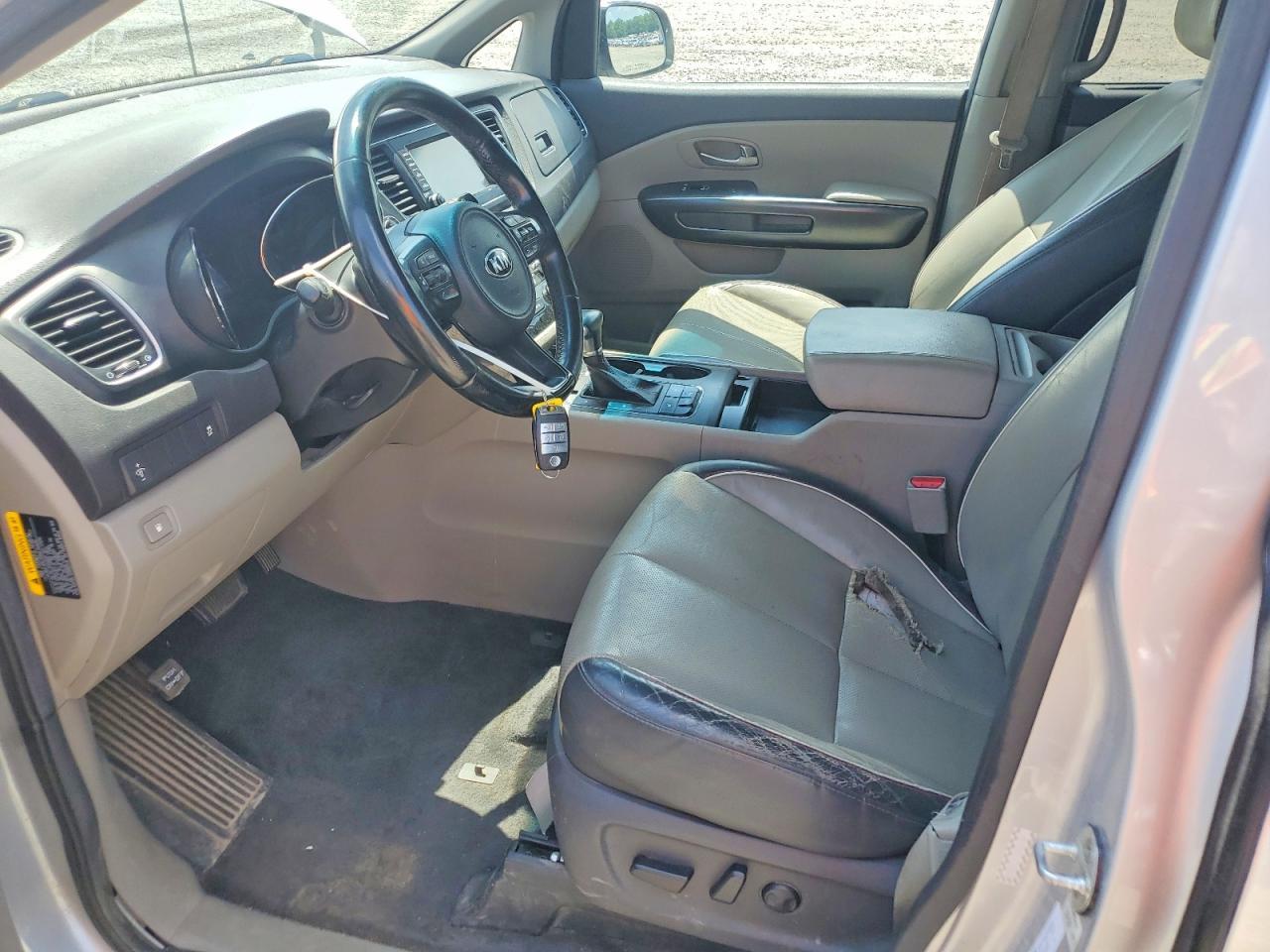 2017 KIA SEDONA