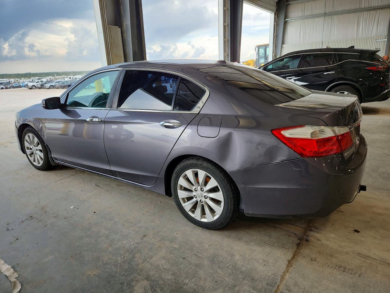 2015 HONDA ACCORD