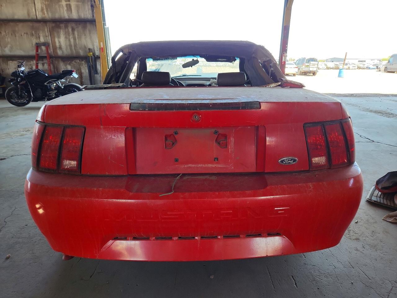 2002 FORD MUSTANG