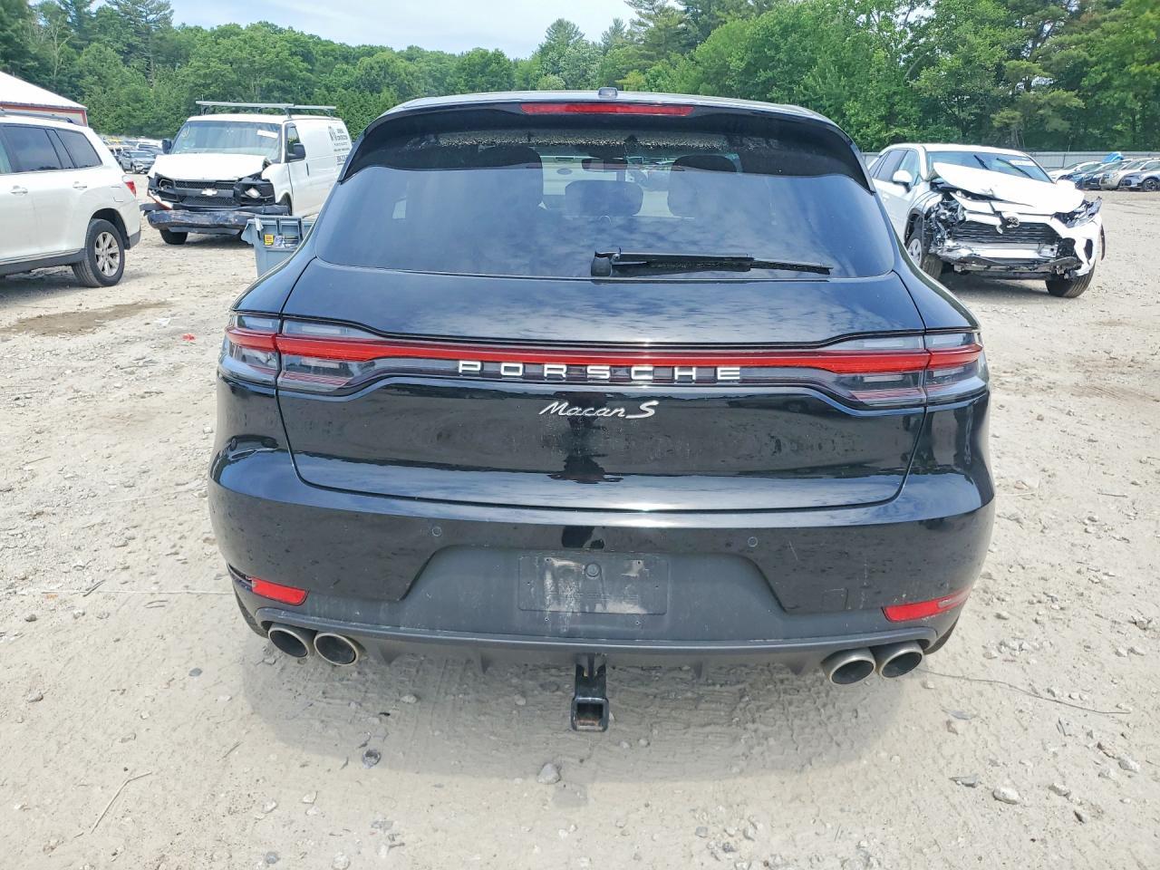 2020 PORSCHE Macan