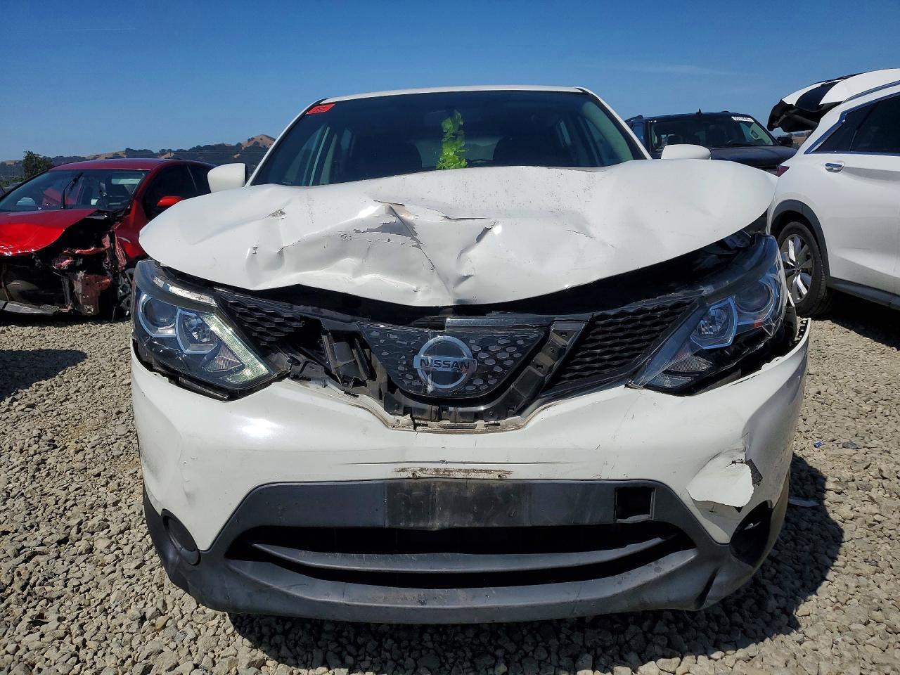 2018 NISSAN