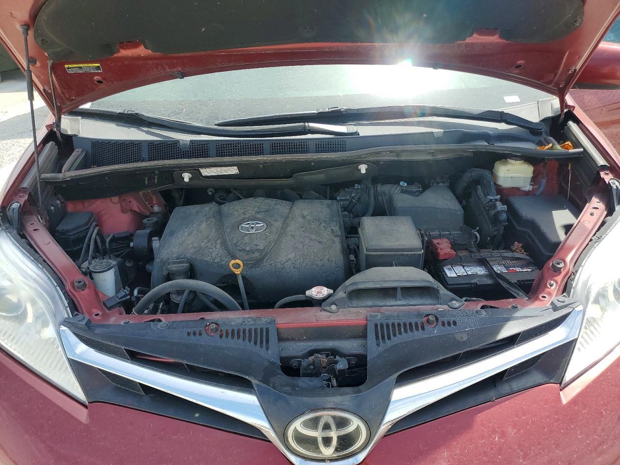 2018 TOYOTA SIENNA