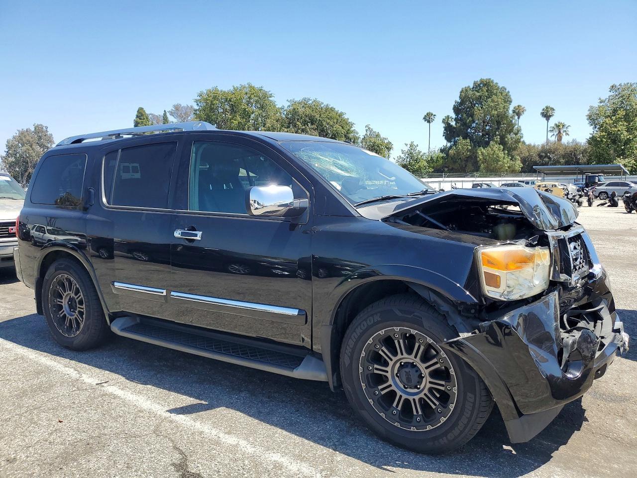2014 NISSAN Armada